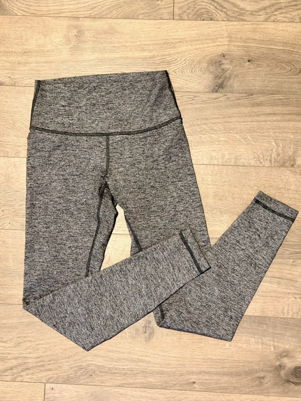 Lululemon Heathered Gray High Rise Yoga Leggings Size 6 Athleisure